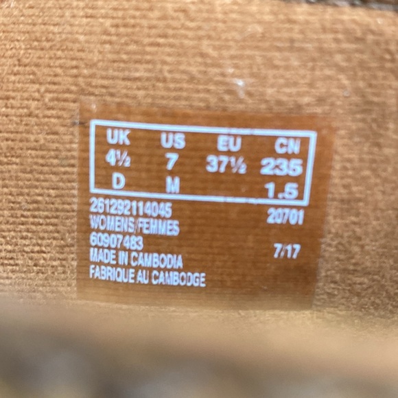 Clarks Tan and Brown Ankle Booties women 7M leather casual office retro Y2K - Picture 13 of 14